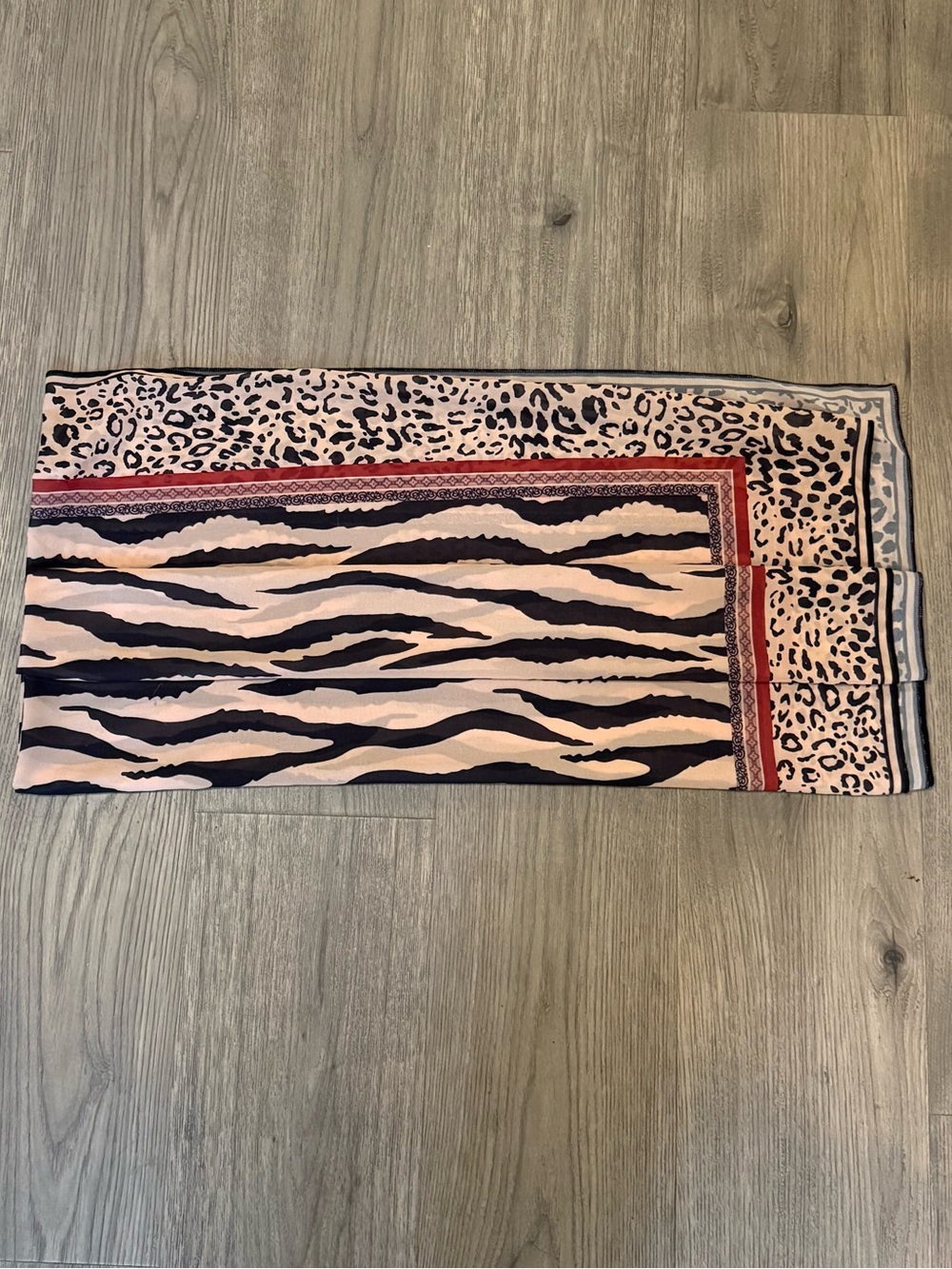 Cheetah, head scarf